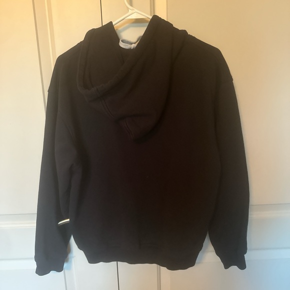 University of Notre Dame-London Hoodie - Picture 2 of 2